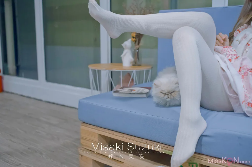 Coser@铃木美咲 (Misaki Suzuki): 完全M男的下仆生活——羞耻!在咖啡厅里 (53 photos + 3 videos)