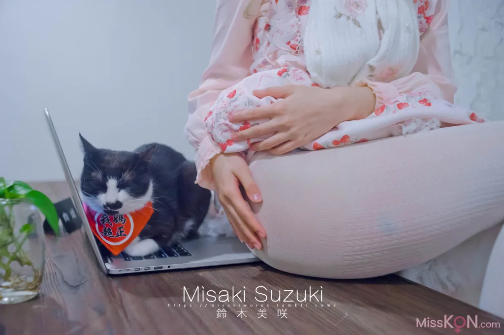 Coser@铃木美咲 (Misaki Suzuki): 完全M男的下仆生活——羞耻！在咖啡厅里 (53 photos + 3 videos) – Page 4