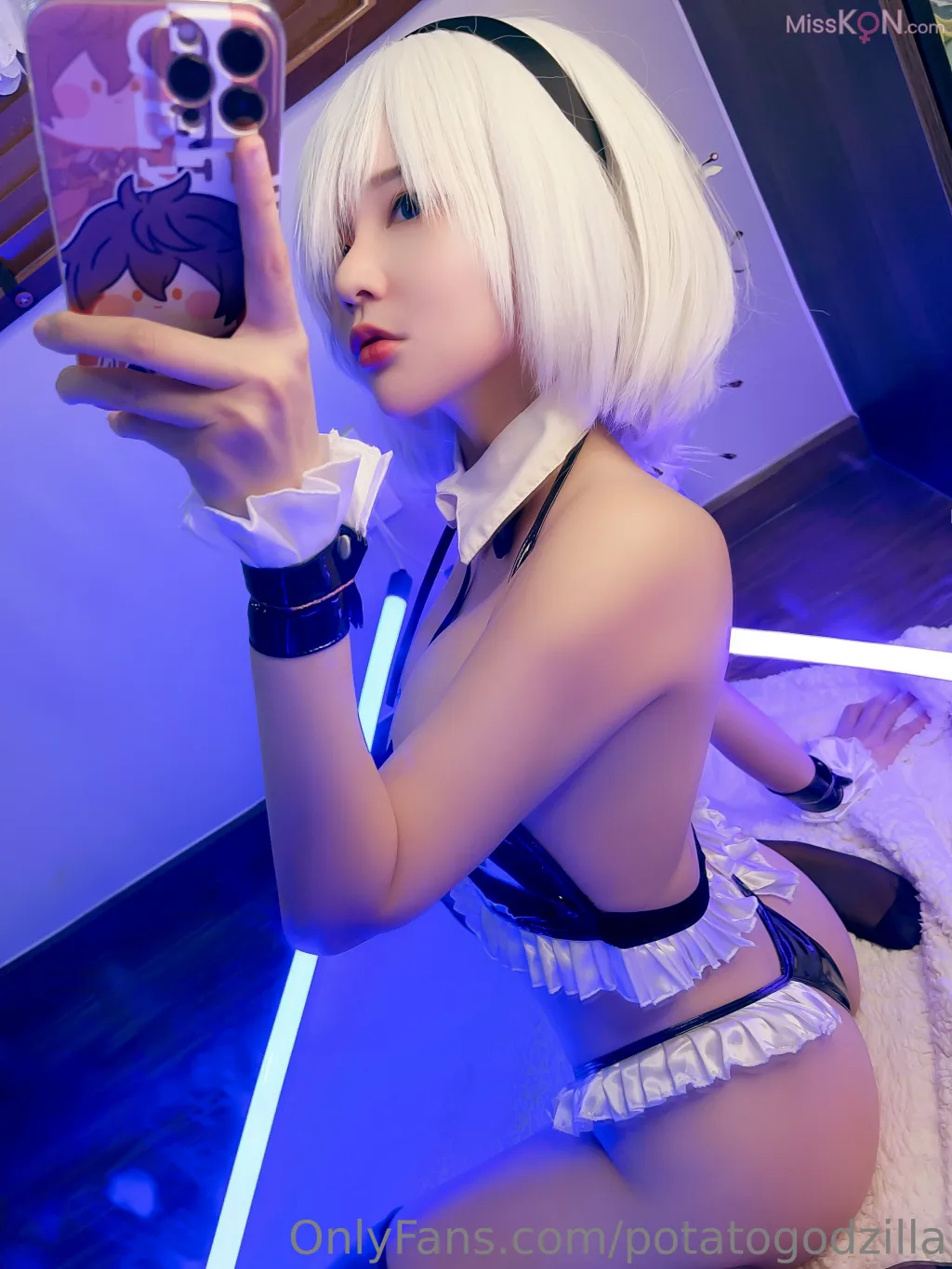 Coser@Potato Godzilla: 2B Maid Bikini (41 photos) – Page 3