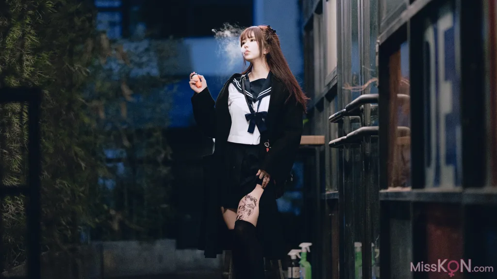 Coser@Tina很妖孽呀: 不良JK (58 photos)