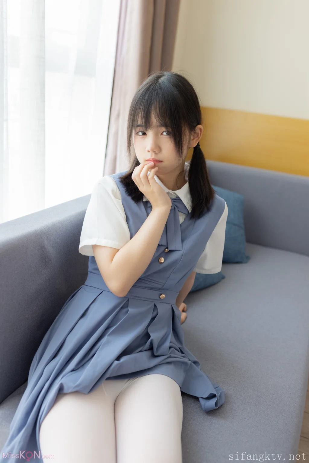 少女秩序 – 内部定制 小鱼 R18 劲爆超顶稀缺内部土豪定制流出 捆绑调教居家萝莉少女 鲜嫩紧致白虎蜜穴 (125 photos )