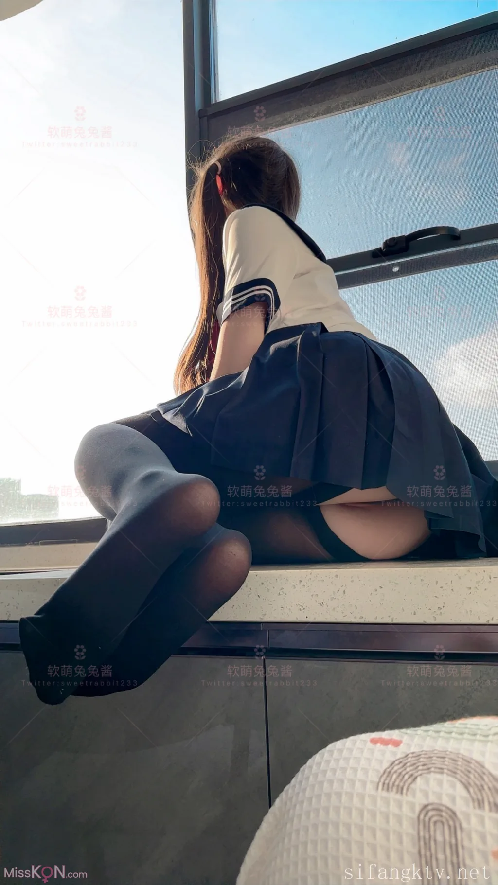 Coser@软萌兔兔酱: 清纯可甜可盐白虎一线天萝莉女神 高价私拍五部合集 (248 photos + 5 videos) – Page 6