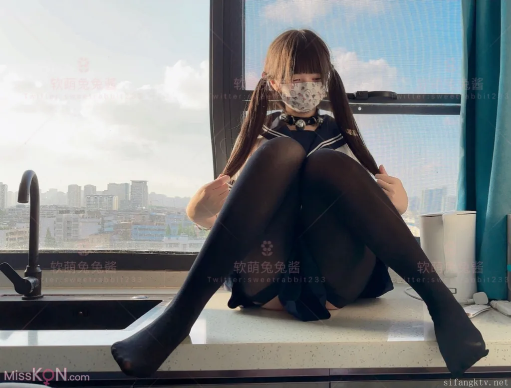 Coser@软萌兔兔酱: 清纯可甜可盐白虎一线天萝莉女神 高价私拍五部合集 (248 photos + 5 videos) – Page 7
