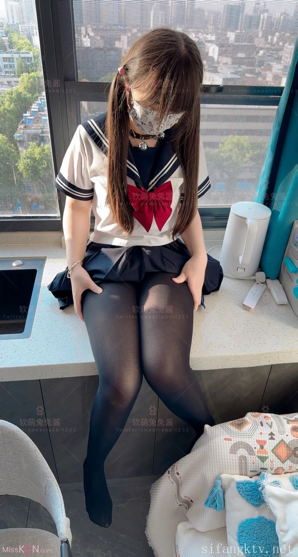 Coser@软萌兔兔酱: 清纯可甜可盐白虎一线天萝莉女神 高价私拍五部合集 (248 photos + 5 videos) – Page 7