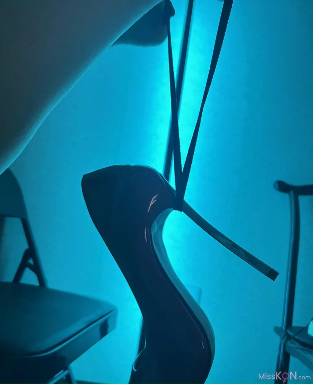 可可西yyy: 红色灯光➕ts小黑裙➕红色w袜直击三部曲 (60 photos + 48 videos) – Page 6