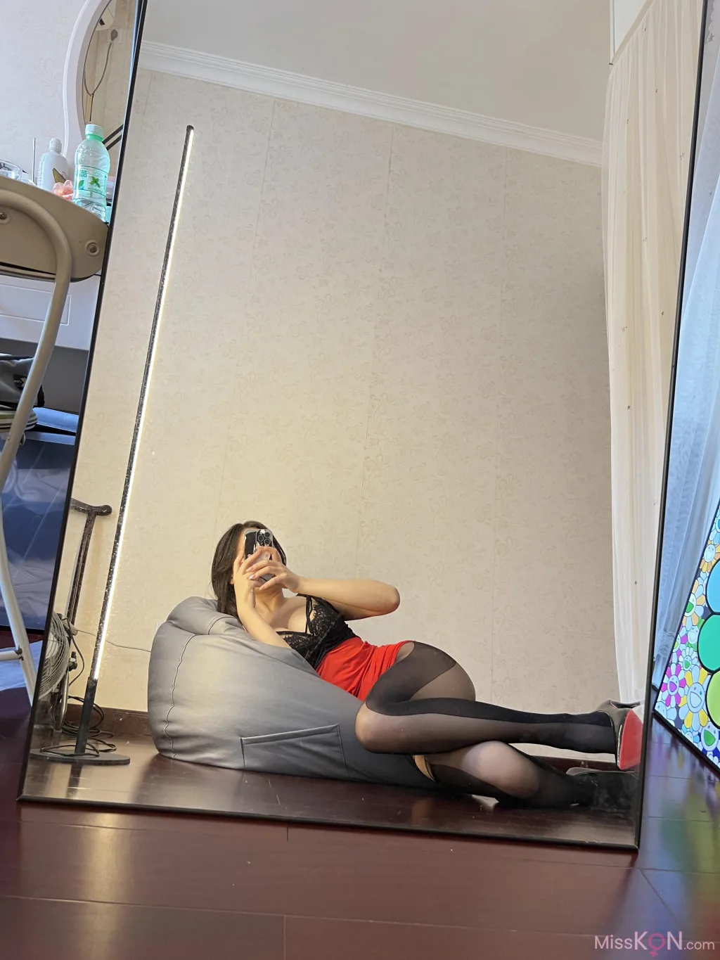 可可西yyy: 红色灯光➕ts小黑裙➕红色w袜直击三部曲 (60 photos + 48 videos) – Page 6