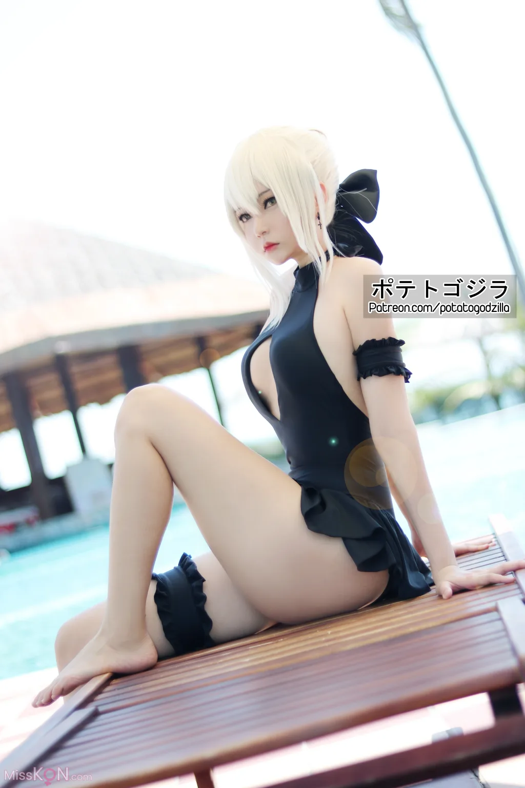 Coser@Potato Godzilla: Saber Alter Swimsuit (18 photos) – Page 2