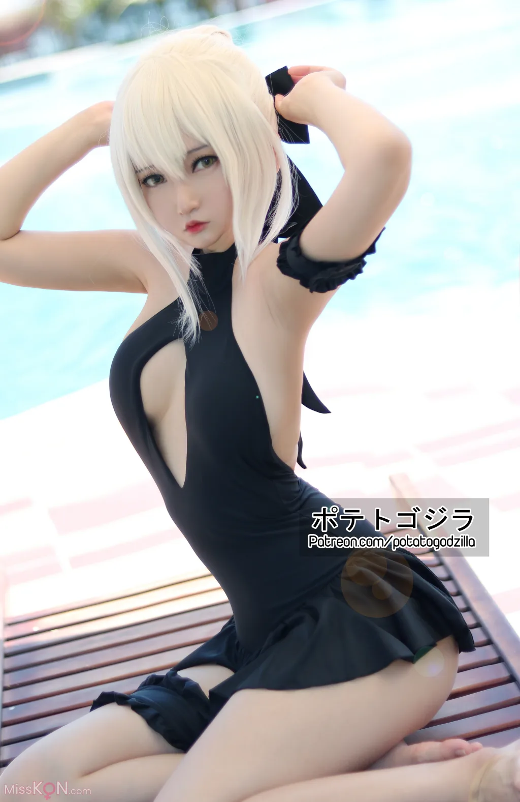 Coser@Potato Godzilla: Saber Alter Swimsuit (18 photos) – Page 2