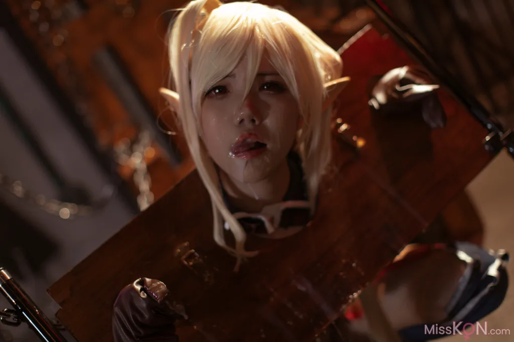 Coser@阿薰kaOri: 黑兽克洛伊 (70 photos)