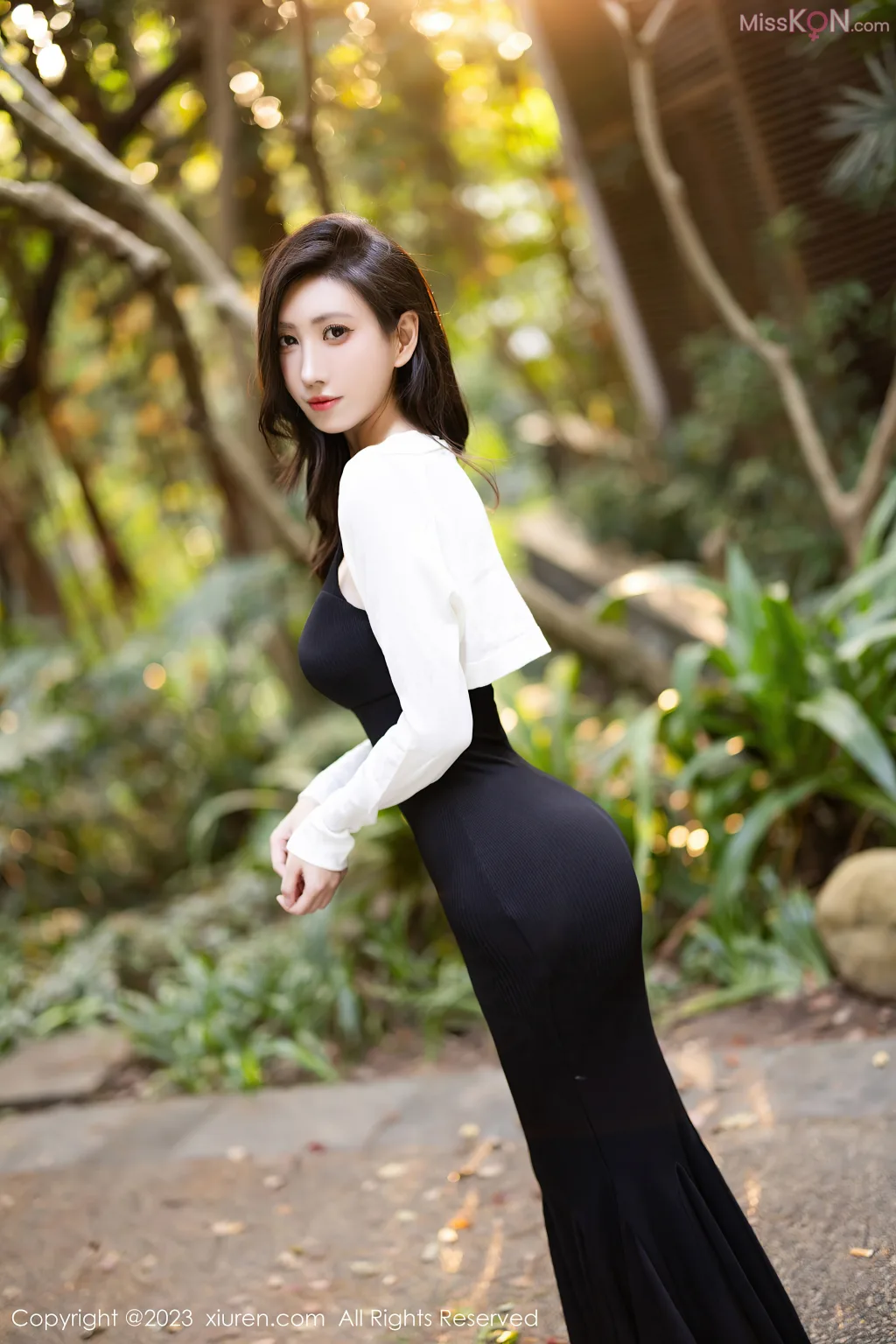 XIUREN No.7825 – 7834 (757 photos)
