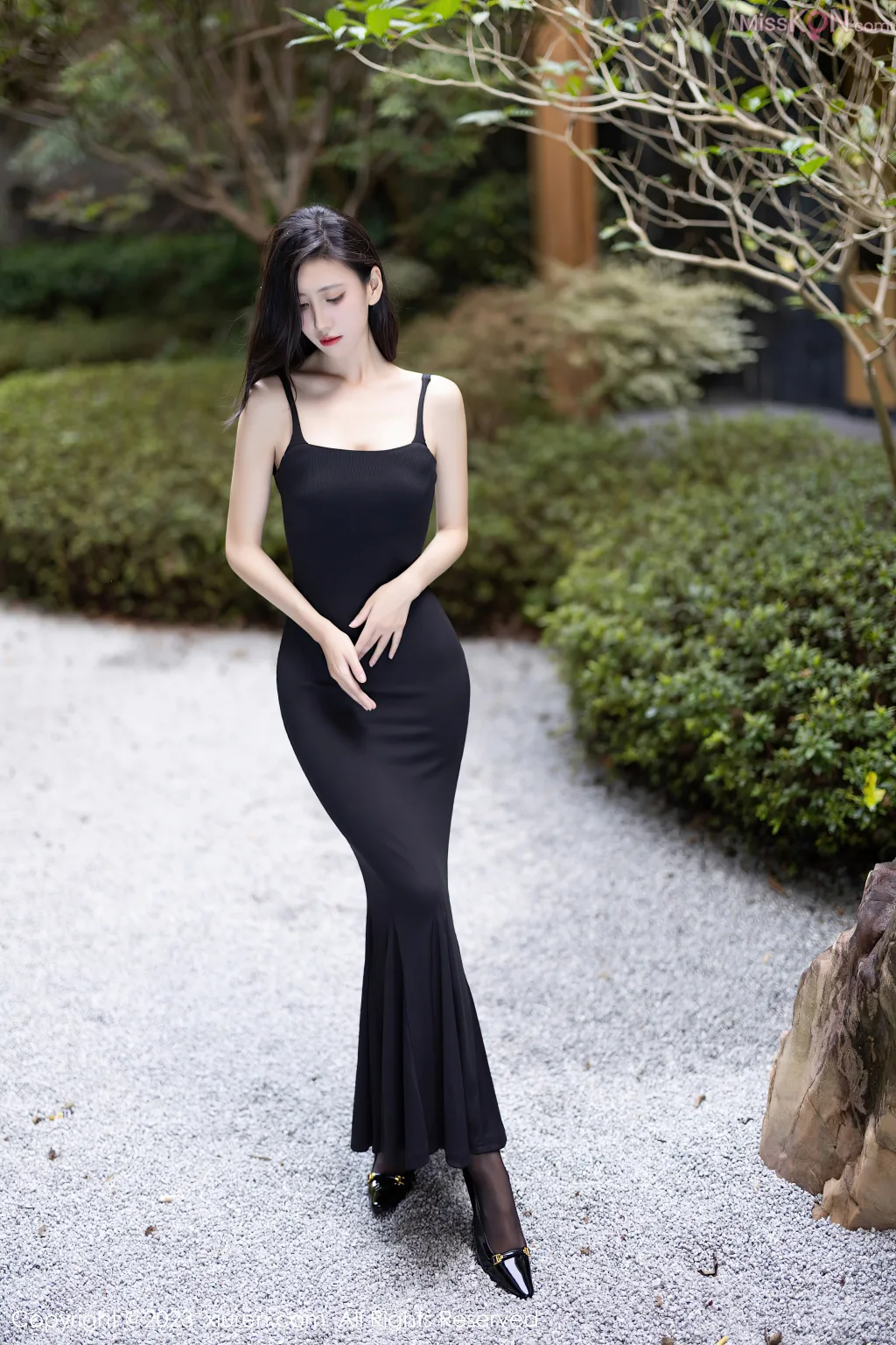XIUREN No.7825 – 7834 (757 photos)