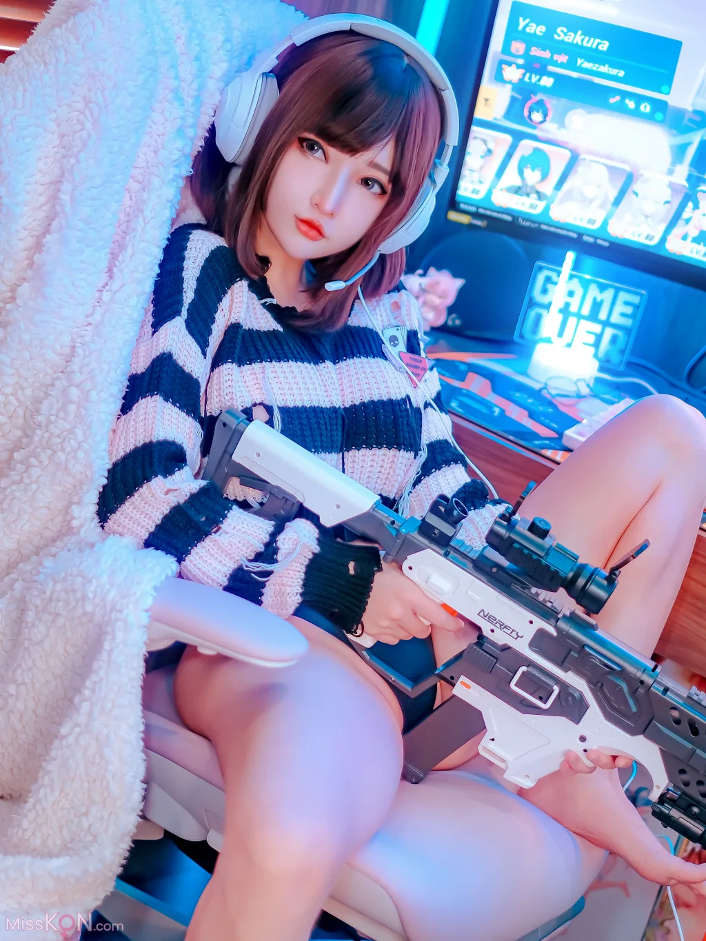 Coser@Potato Godzilla: OC – Tatami Gamer Imouto-Chan (19 photos)