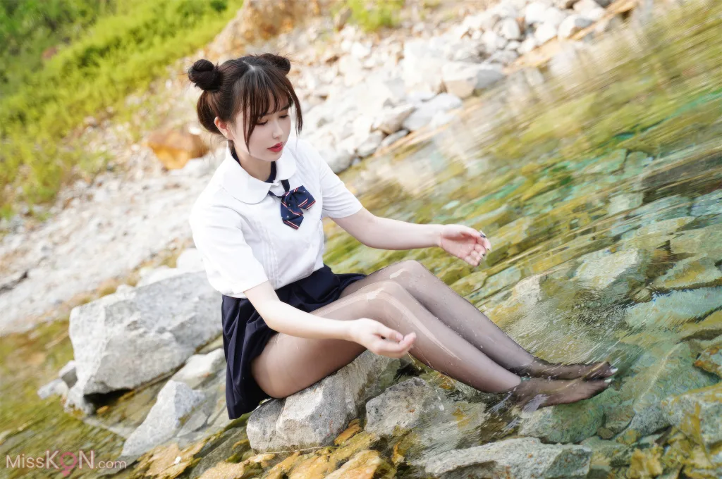 Coser@Tina很妖孽呀: 小溪体操服死库水JK (56 photos)