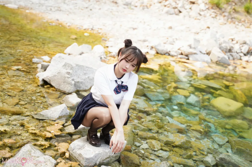 Coser@Tina很妖孽呀: 小溪体操服死库水JK (56 photos)