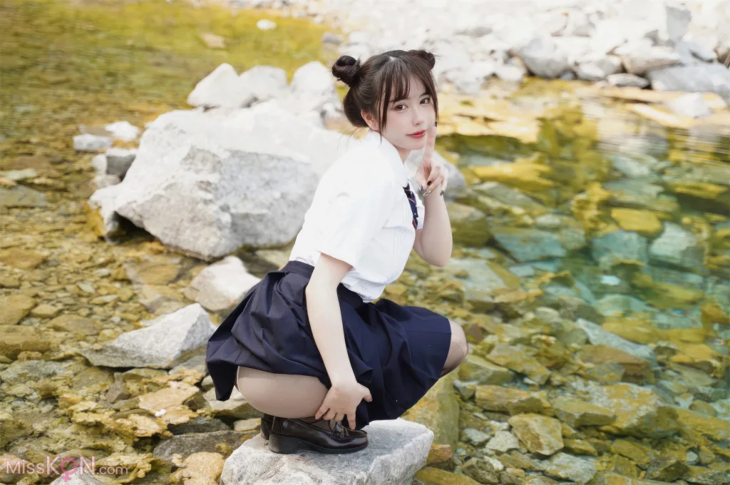 Coser@Tina很妖孽呀: 小溪体操服死库水JK (56 photos)