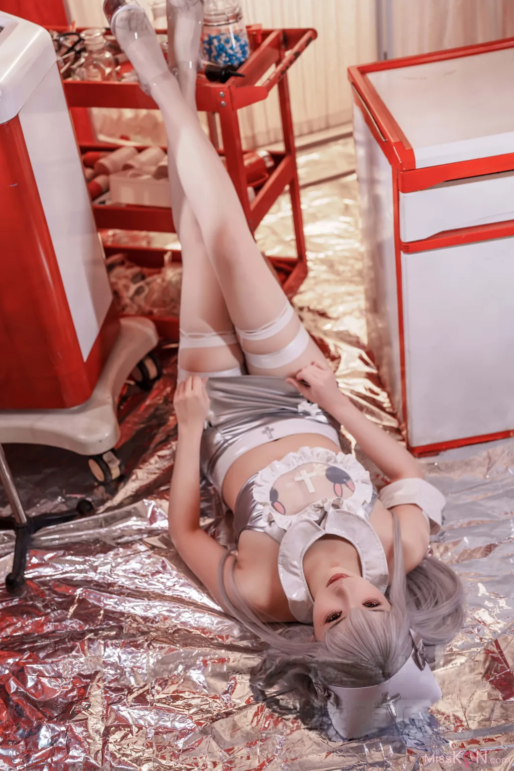 Coser@雪晴Astra: 银发魔女护士 实习日记 (74 photos )