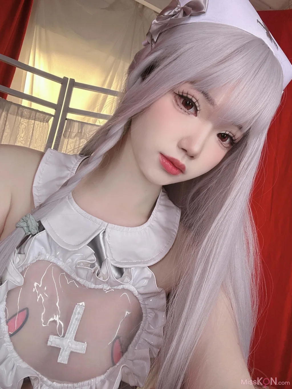 Coser@雪晴Astra: 银发魔女护士 实习日记 (74 photos )