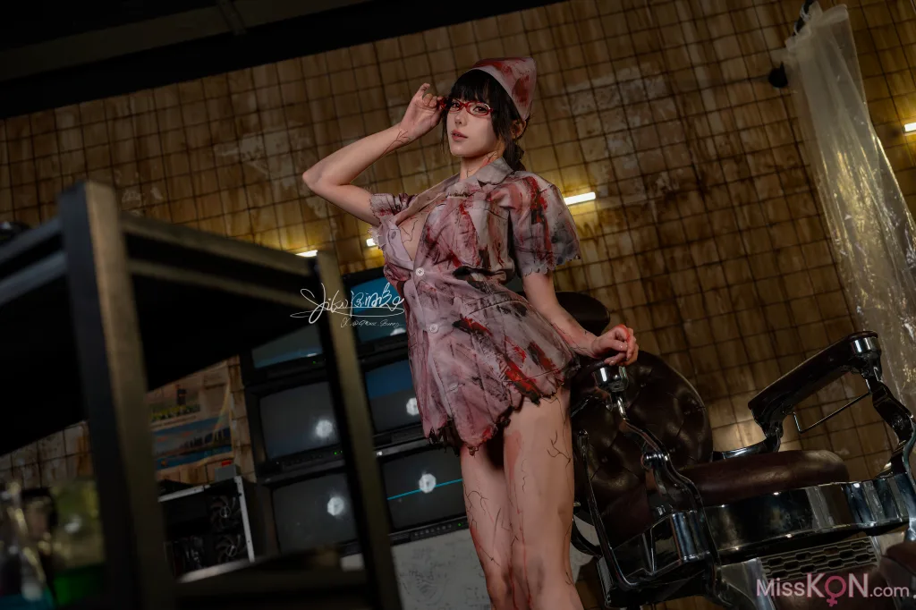 Coser@黏黏团子兔: 寂静前夜 (83 photos )