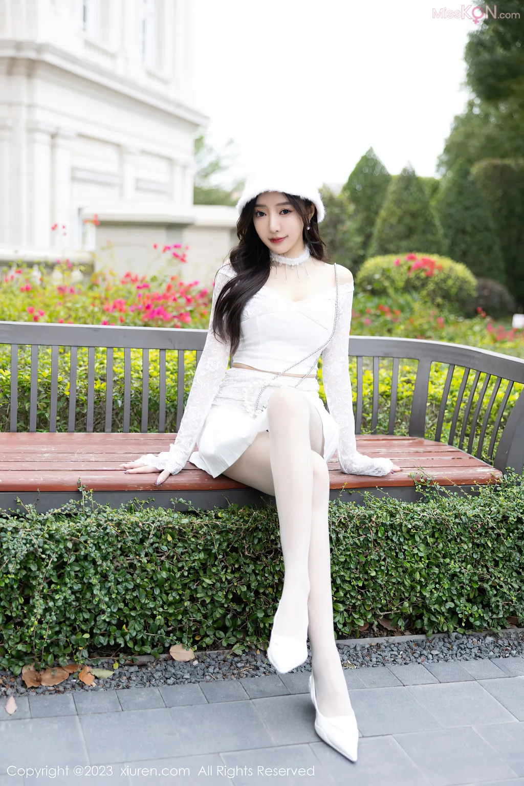 XIUREN No.7855 – 7864 (828 photos)