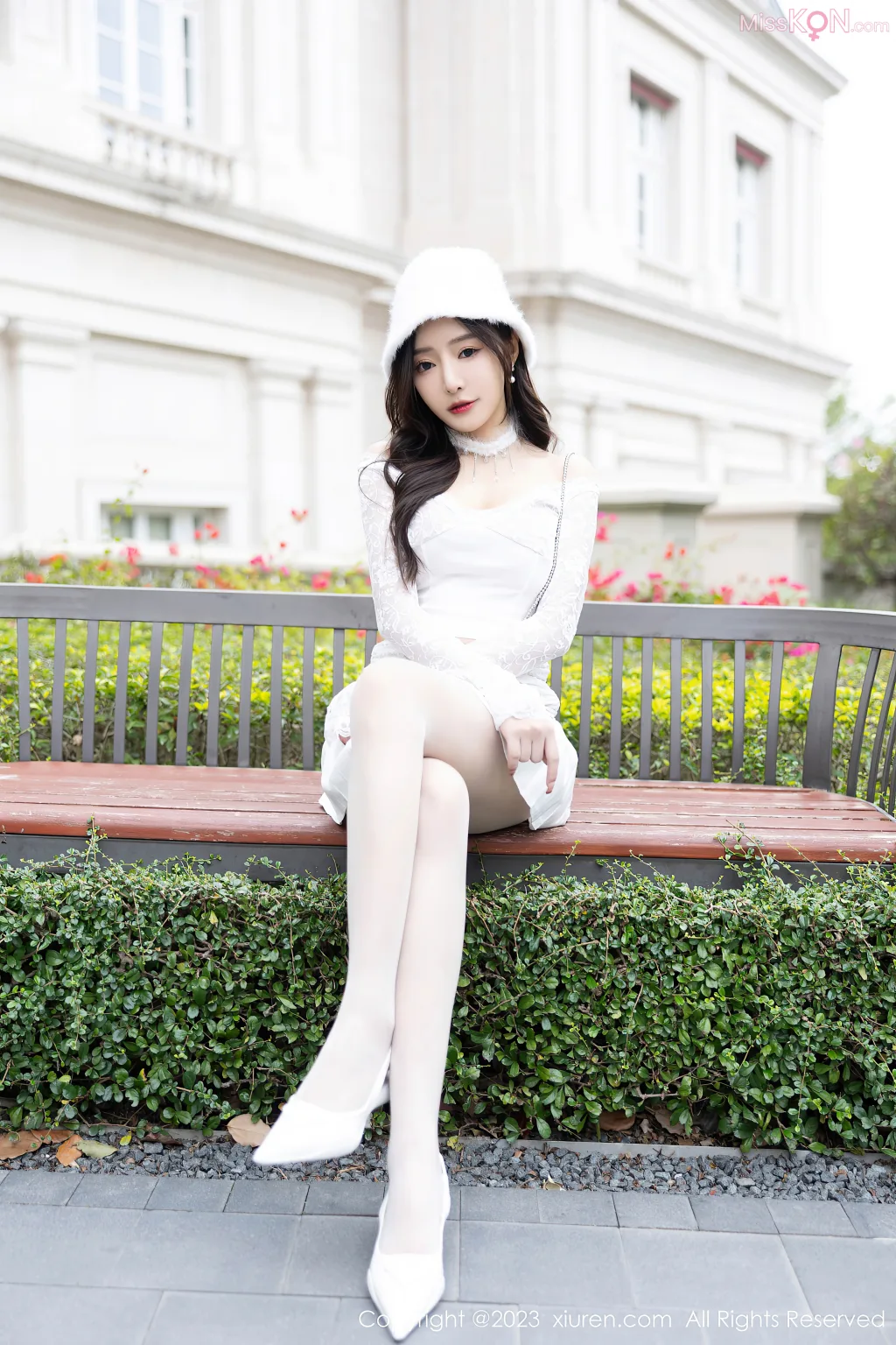 XIUREN No.7855 – 7864 (828 photos)