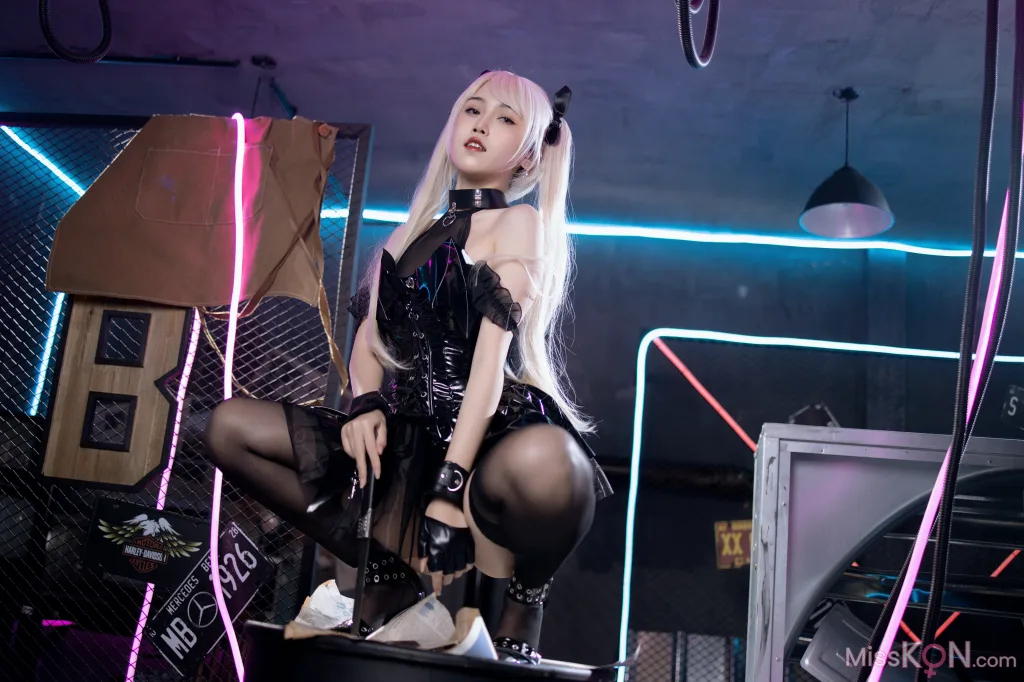 Coser@不呆猫: 小恶魔 (73 photos + 1 video)