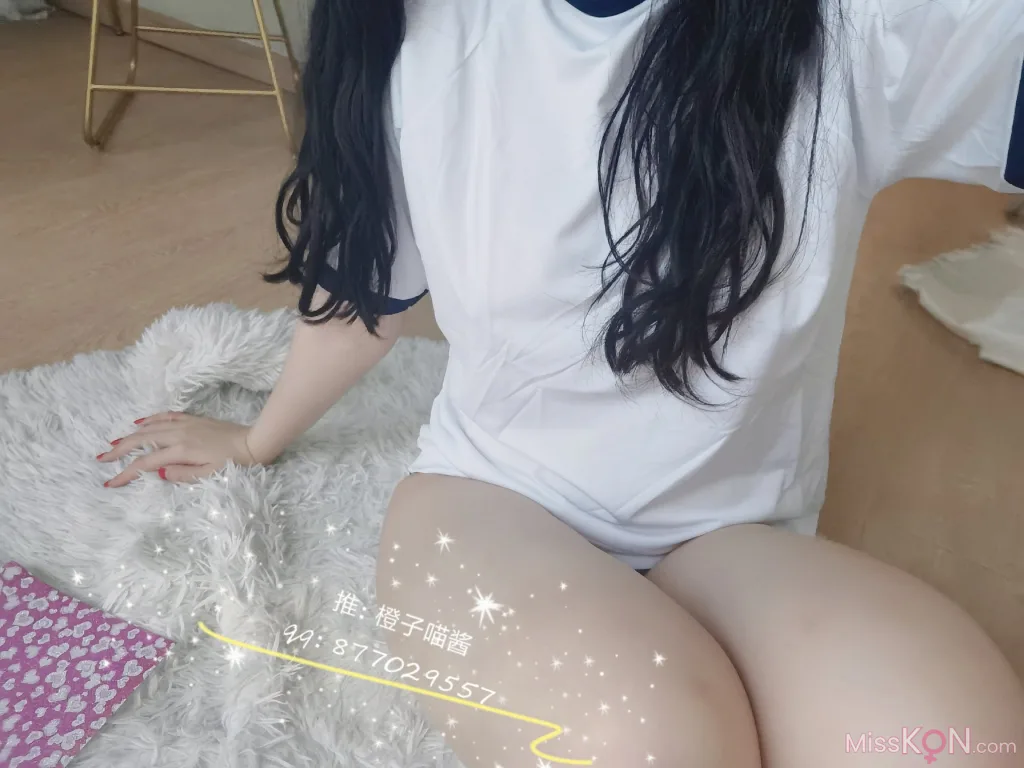 Coser@橙子喵酱: 体操服 (47 photos)