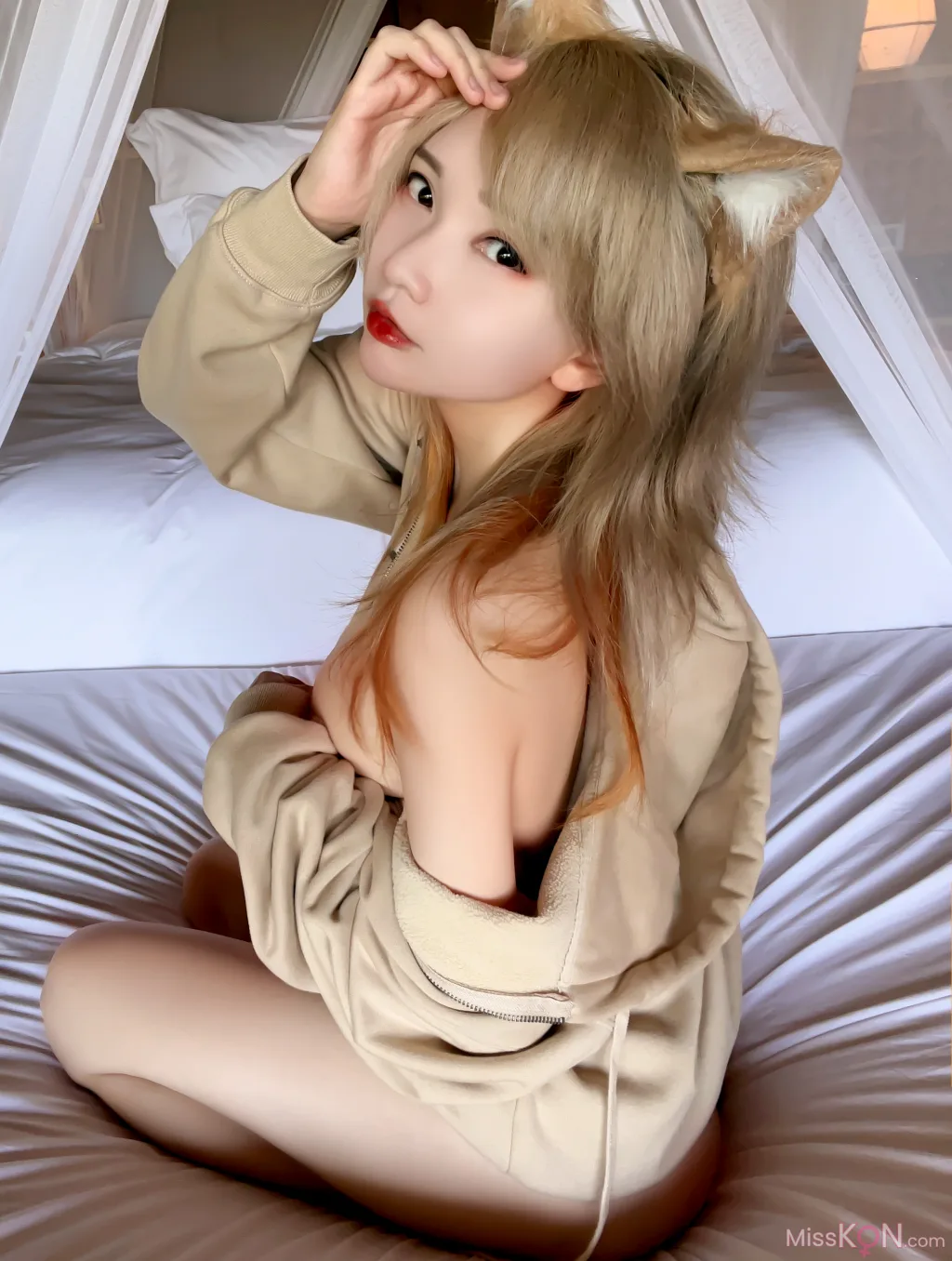 Coser@Potato Godzilla: Casual Blonde Neko Chan M4sturbation NSFW (41 photos)