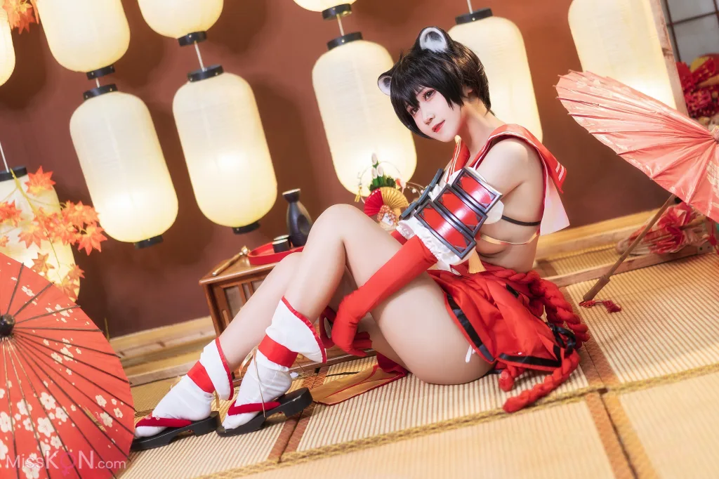 Coser@三度_69: 蔚蓝档案 春日椿 (40 photos)