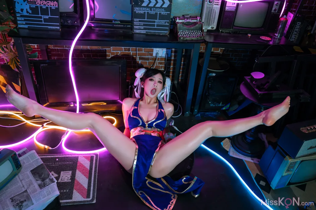 Coser@云溪溪 (Yunx1x1) & 奶桃: 春丽 (75 photos) – Page 7
