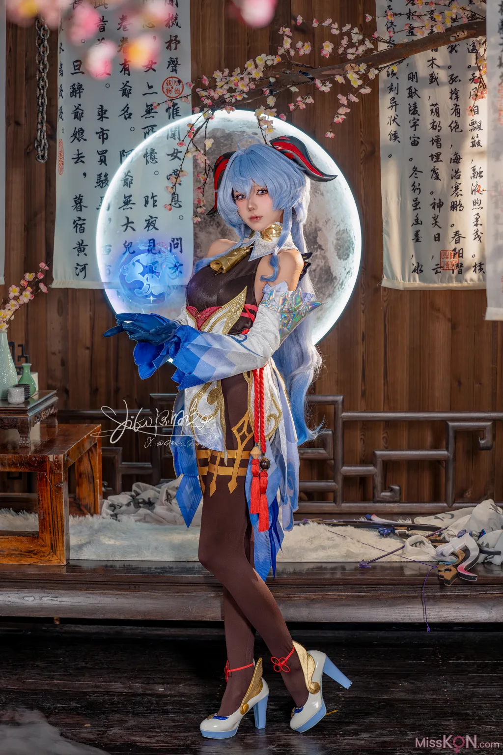 Coser@黏黏团子兔: 循循守月-甘雨 洛春赋 (76 photos )