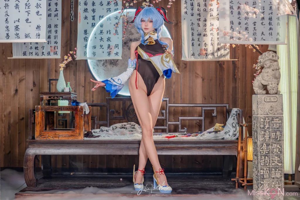 Coser@黏黏团子兔: 循循守月-甘雨 洛春赋 (76 photos )