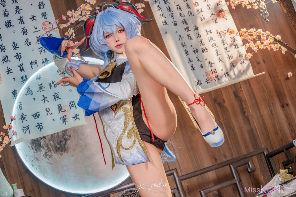 Coser@黏黏团子兔: 循循守月-甘雨 洛春赋 (76 photos )