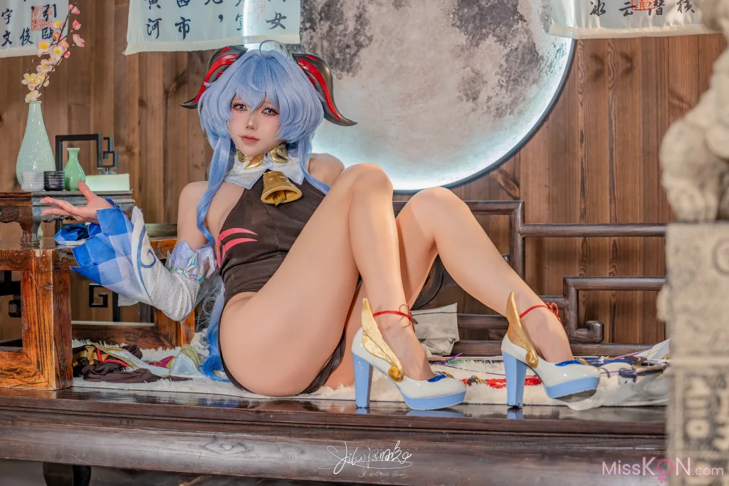 Coser@黏黏团子兔: 循循守月-甘雨 洛春赋 (76 photos )
