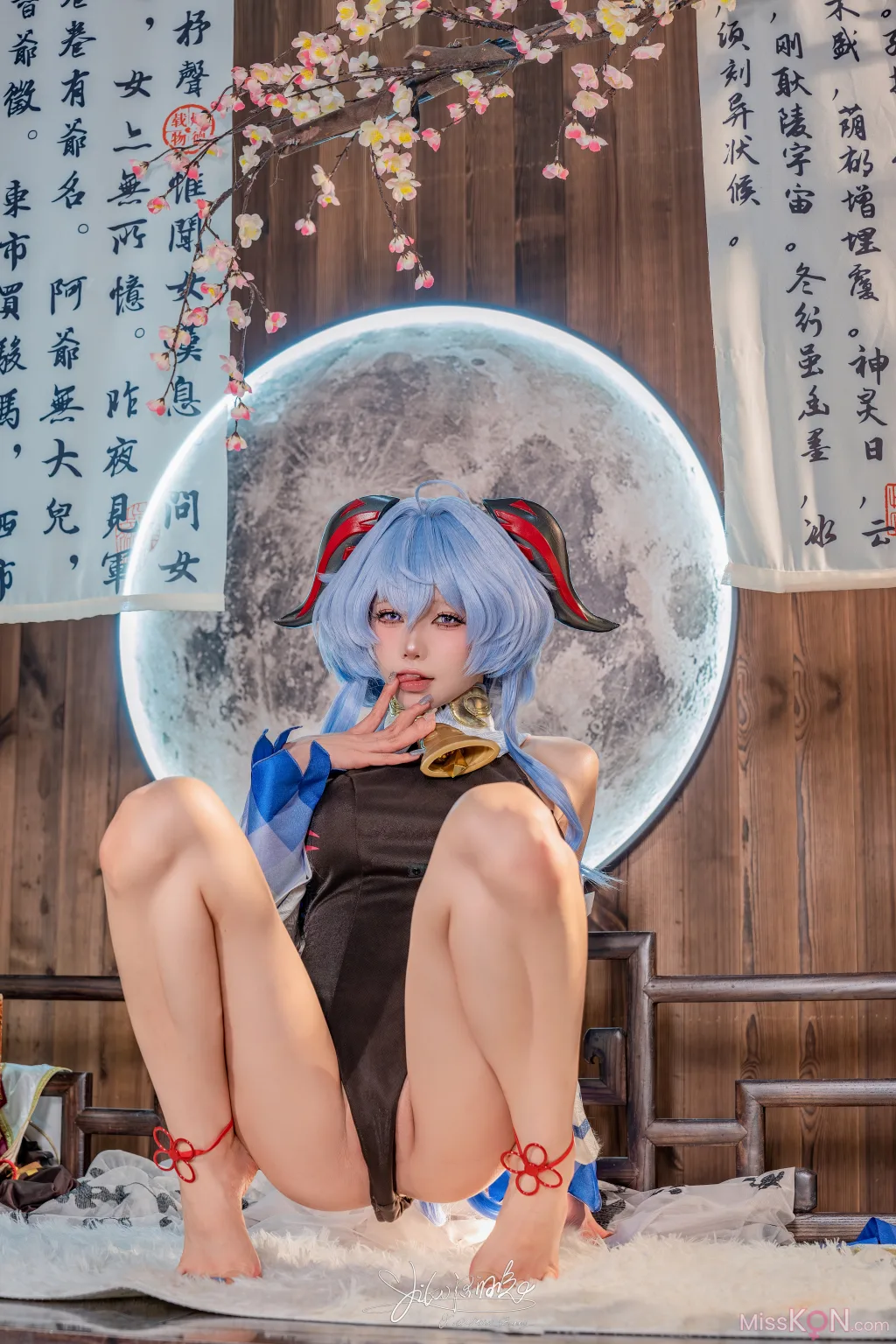 Coser@黏黏团子兔: 循循守月-甘雨 洛春赋 (76 photos )
