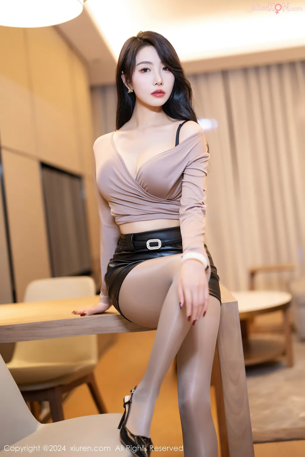 XIUREN No.7896 – 7905 (723 photos)