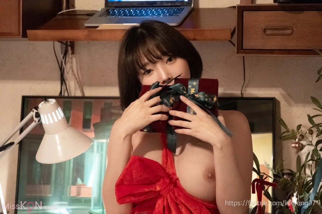 Kang In-kyung (강인경): Christmas (35 photos )