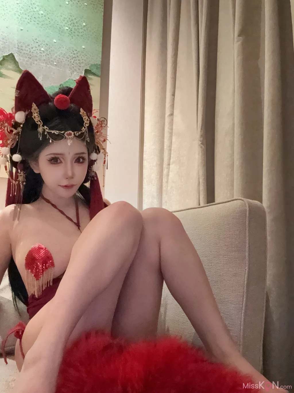Coser@抱走莫子aa: 红色小尾巴 (120 photos )