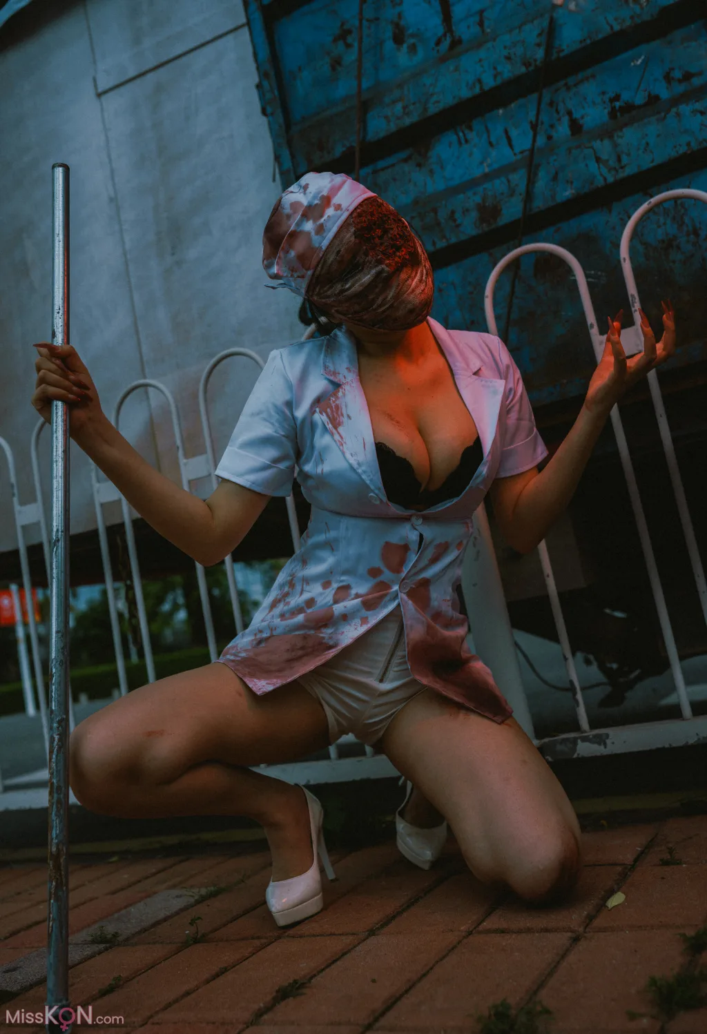 Coser@兔胖胖: 寂静岭丧尸护士 (41 photos)