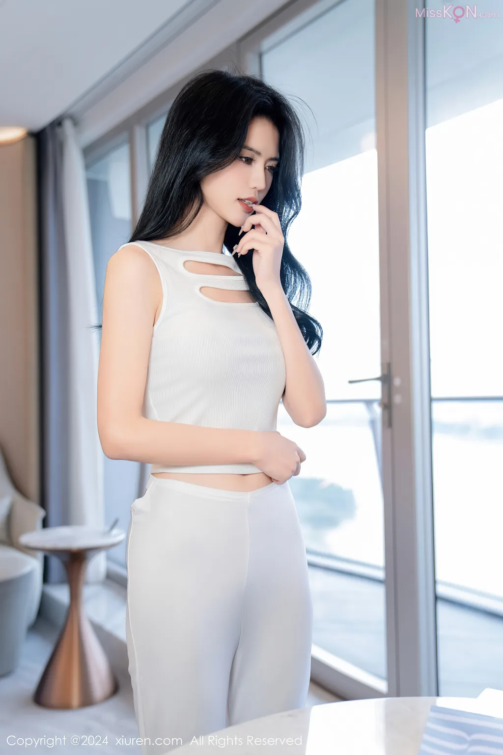 XIUREN No.7936 – 7945 (798 photos)