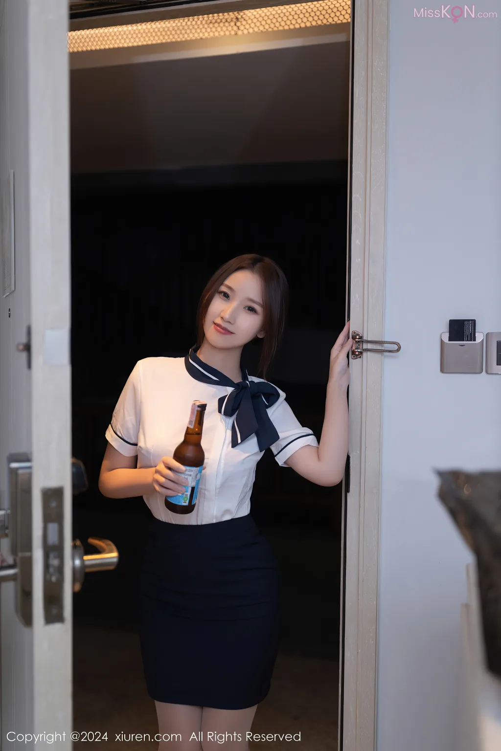 XIUREN No.7936 – 7945 (798 photos)