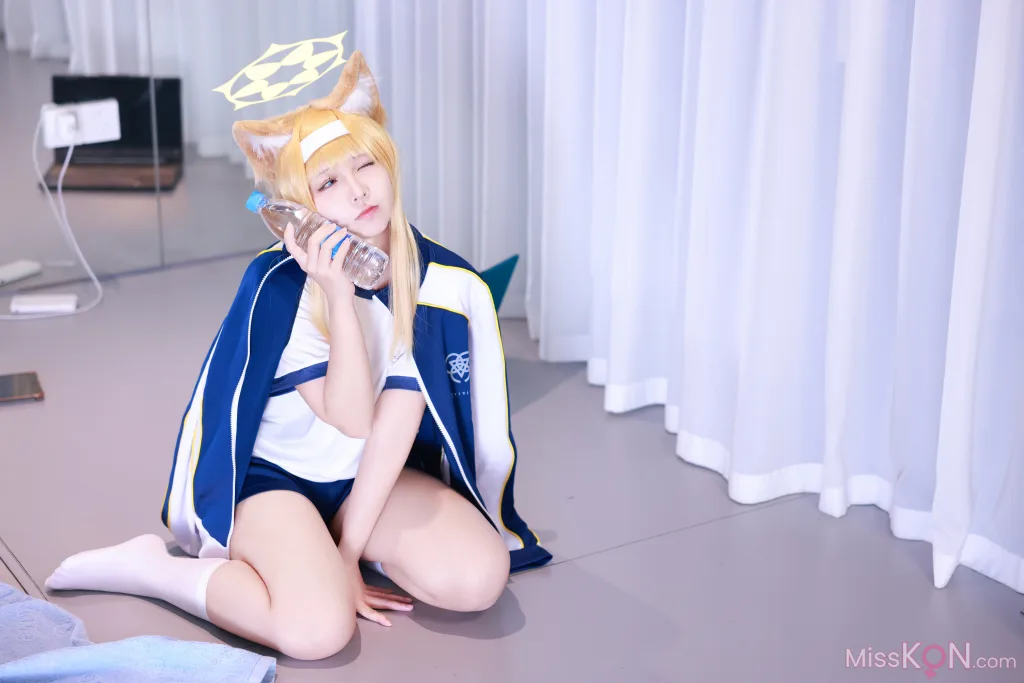 Coser@G44不会受伤: 玛丽 偶像 (39 photos)