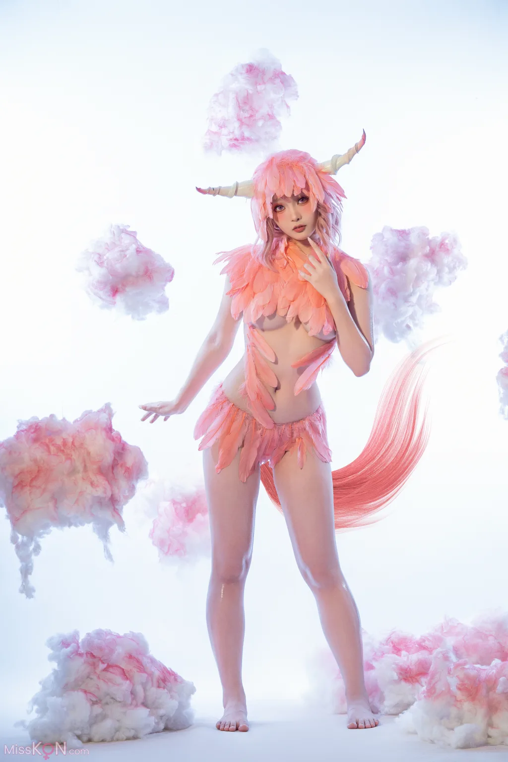 Coser@云溪溪 (Yunx1x1) & 奶桃桃: 哈萝 丽瓦·朱内 (13 photos)