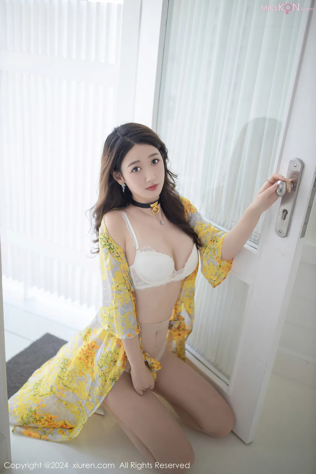 XIUREN No.7996 – 8005 (765 photos)