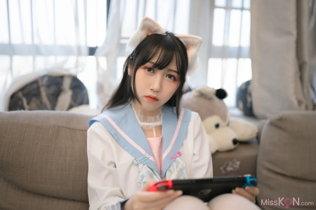Coser@不呆猫: 白色兔子JK (63 photos)