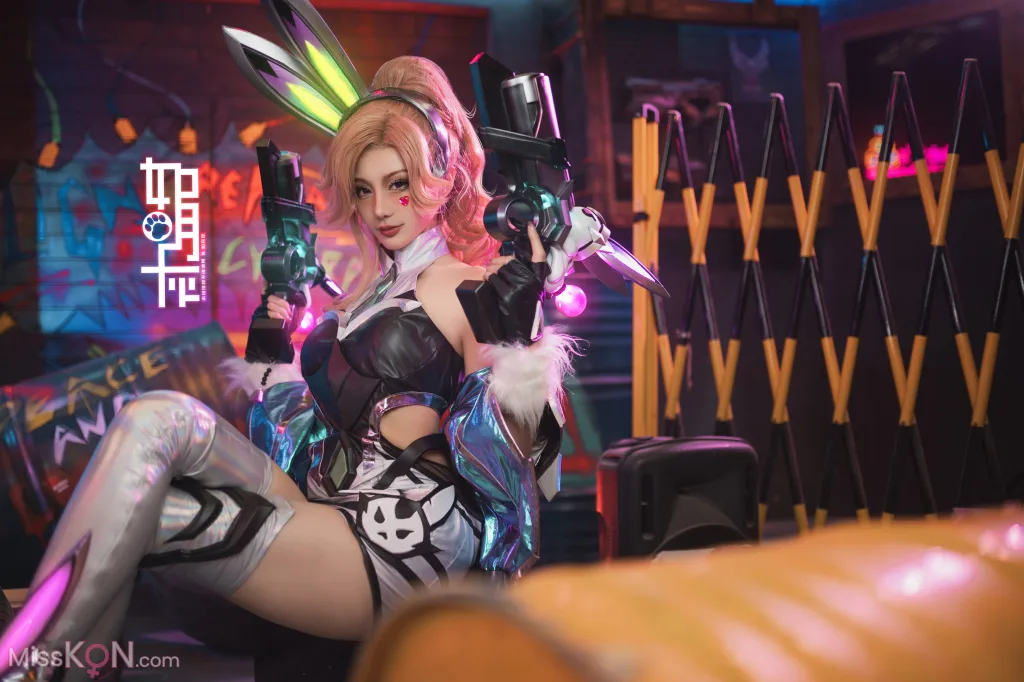 Coser@如月灰: Battle Bunny Miss Fortune (17 photos)