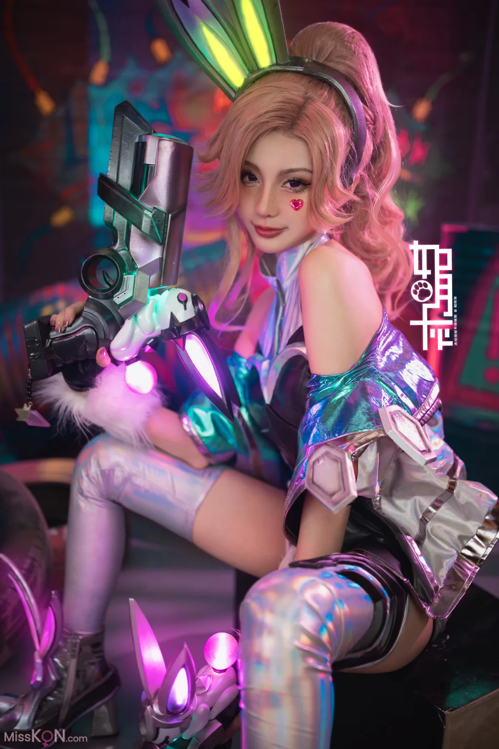 Coser@如月灰: Battle Bunny Miss Fortune (17 photos)