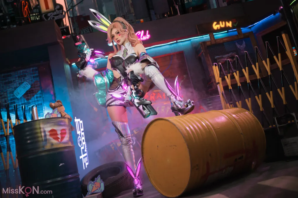 Coser@如月灰: Battle Bunny Miss Fortune (17 photos)