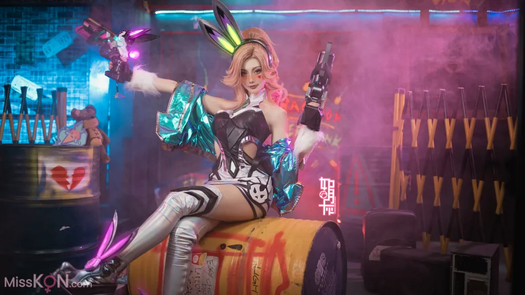 Coser@如月灰: Battle Bunny Miss Fortune (17 photos) – Page 2