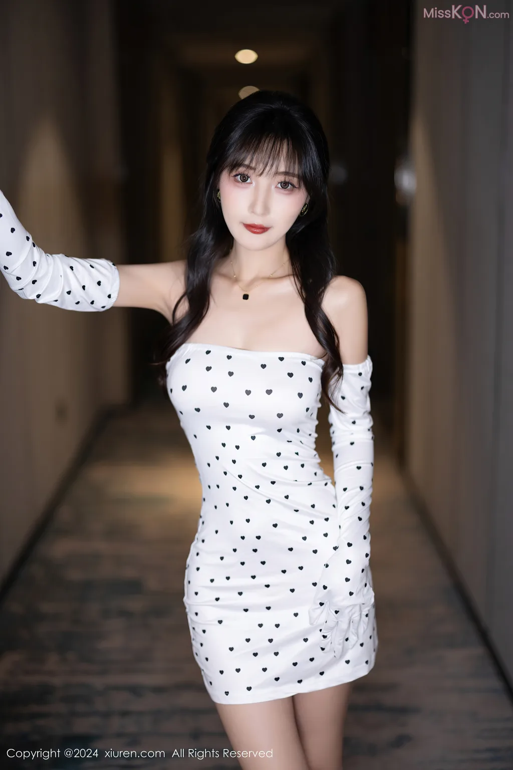 XIUREN No.8036 – 8045 (796 photos)
