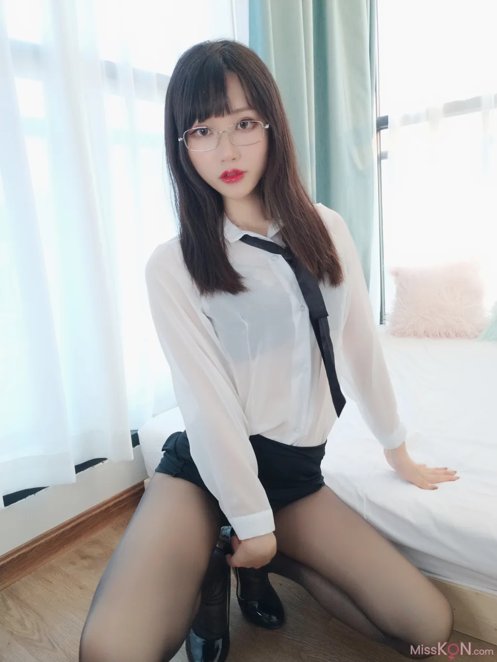 Coser@木之本果: 秘書さんは退勤後です (108 photos )